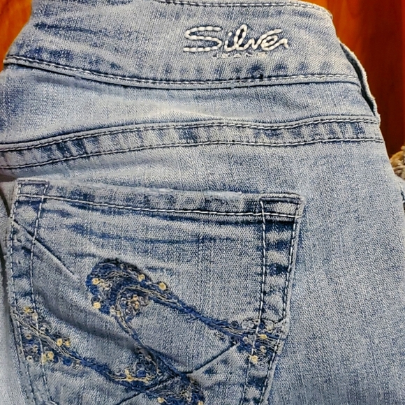 Jeans - Picture 1 of 4